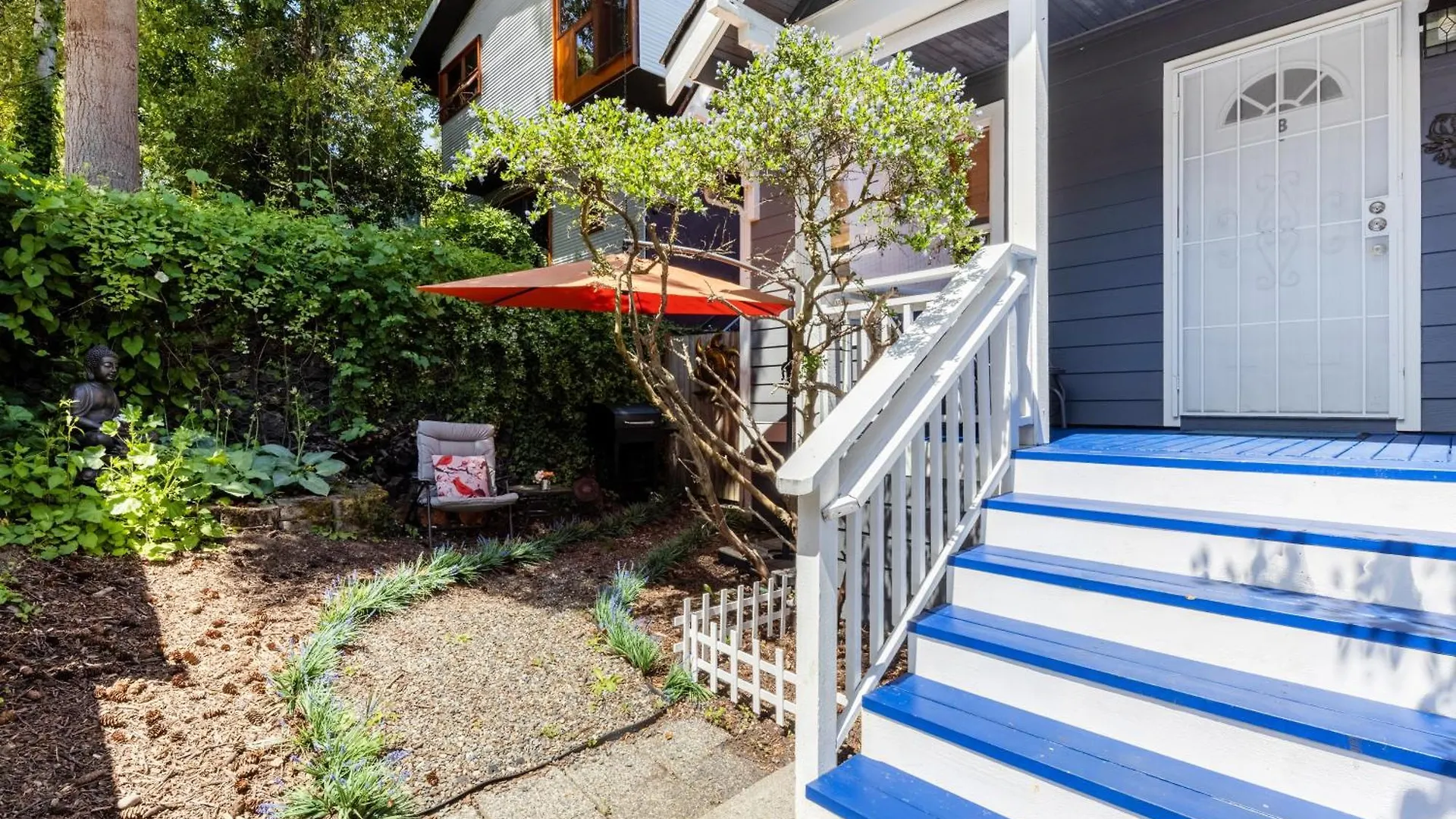 Quiet City Retreat Near Light Rail, Downtown & Stadiums! Seattle 0*,  USA