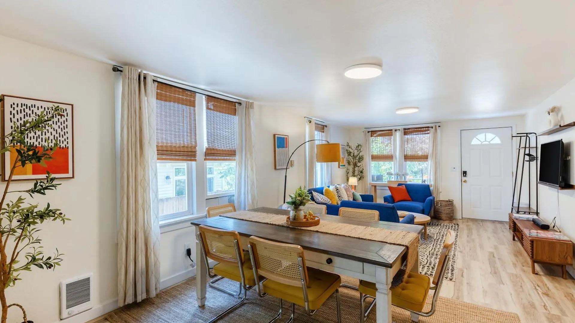 Quiet City Retreat Near Light Rail, Downtown & Stadiums! Seattle USA